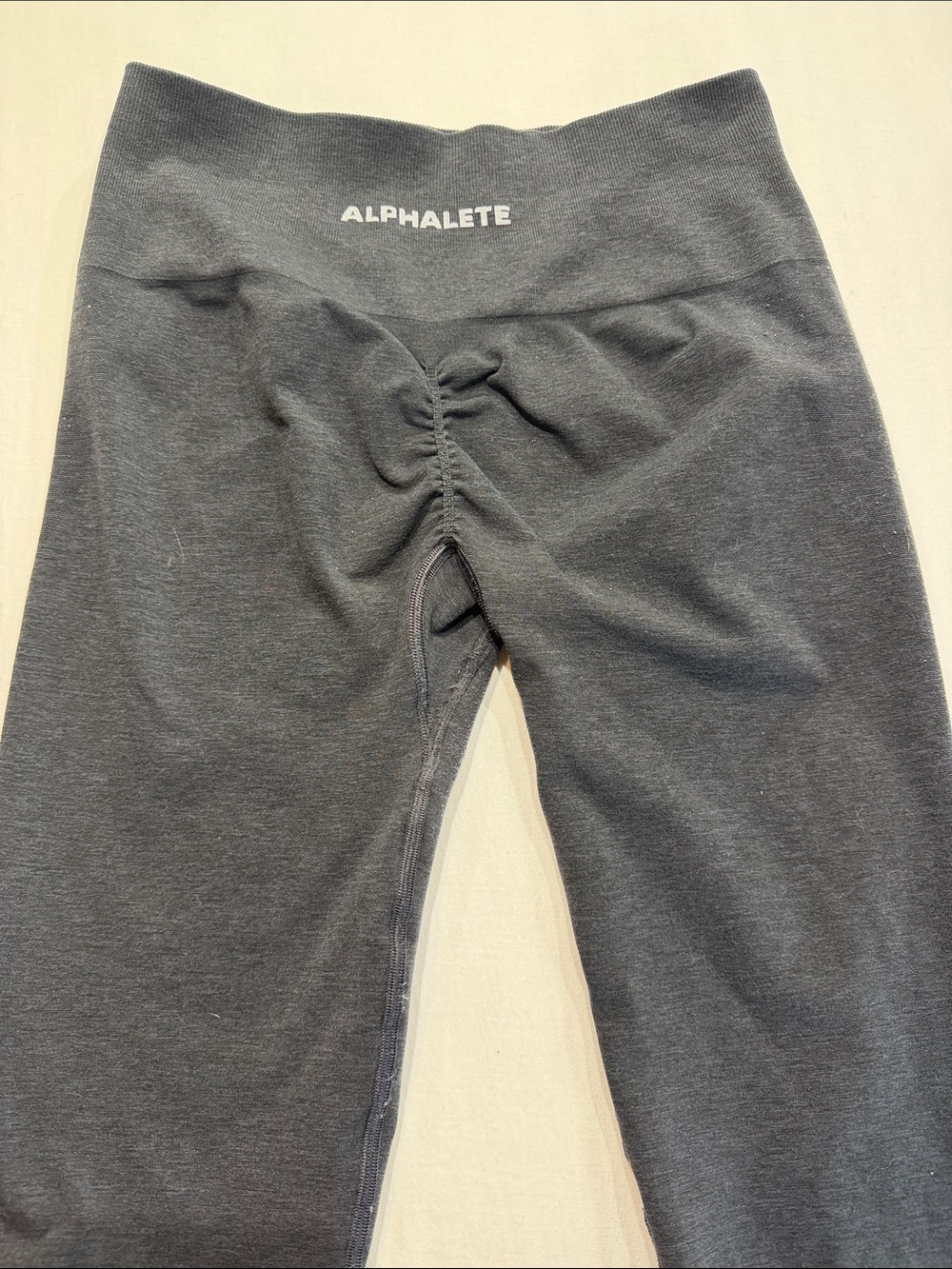 Alphalete Women’s L Seamless Scrunch Butt High Rise Leggings Charcoal Gray
